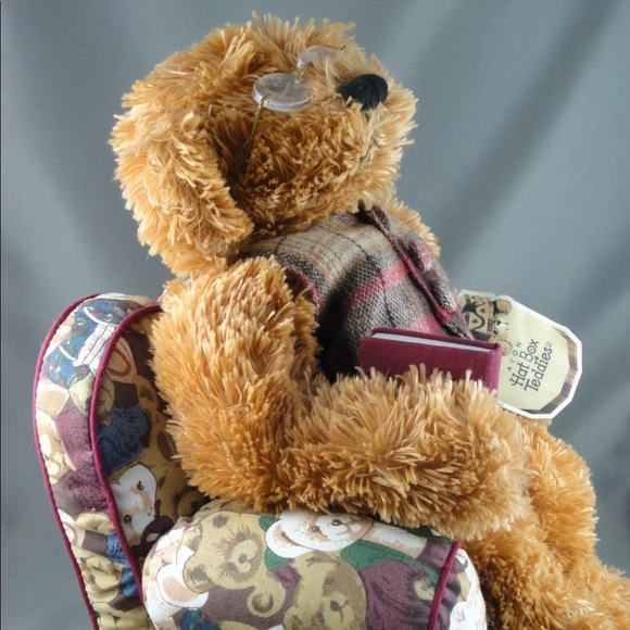 Avon Hat Box Teddies Chester - Picture 4 of 6